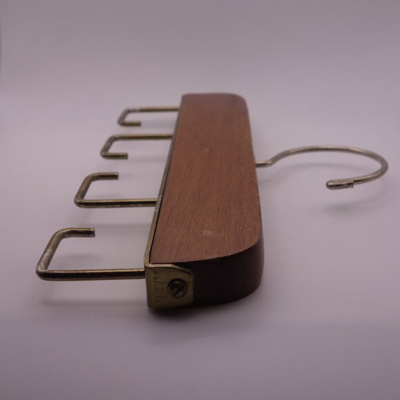 Vintage Belt Hanger Made in Taiwan - Picture 3 of 11
